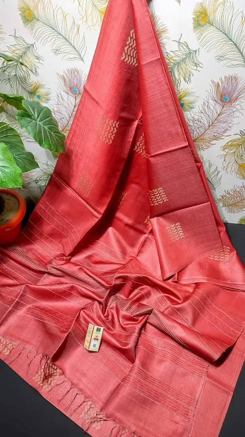 Elegant Kota Viscose Silk Saree with Intricate Square Boota Weave